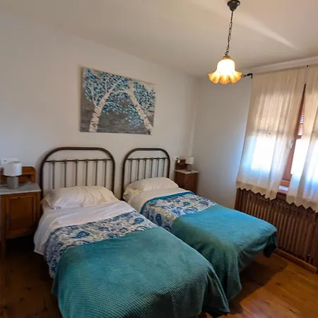 Casaplana, Grupos Grandes, 1500m2 De Casa, Piscina Privada Y Patio, Barbacoa, Zona Prepirineo Landhuis Calasanz