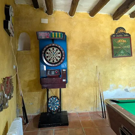 Casaplana, Grupos Grandes, 1500m2 De Casa, Piscina Privada Y Patio, Barbacoa, Zona Prepirineo Calasanz