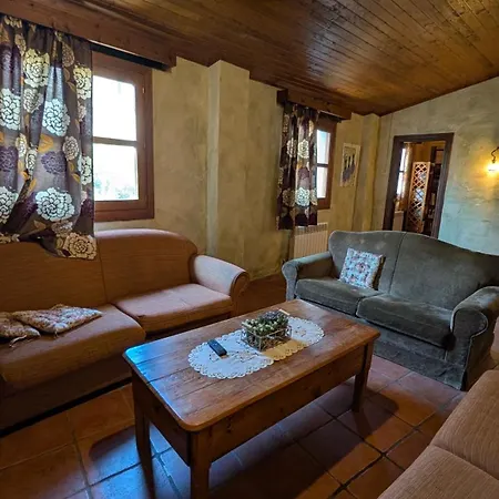 Landhuis Casaplana, Grupos Grandes, 1500m2 De Casa, Piscina Privada Y Patio, Barbacoa, Zona Prepirineo